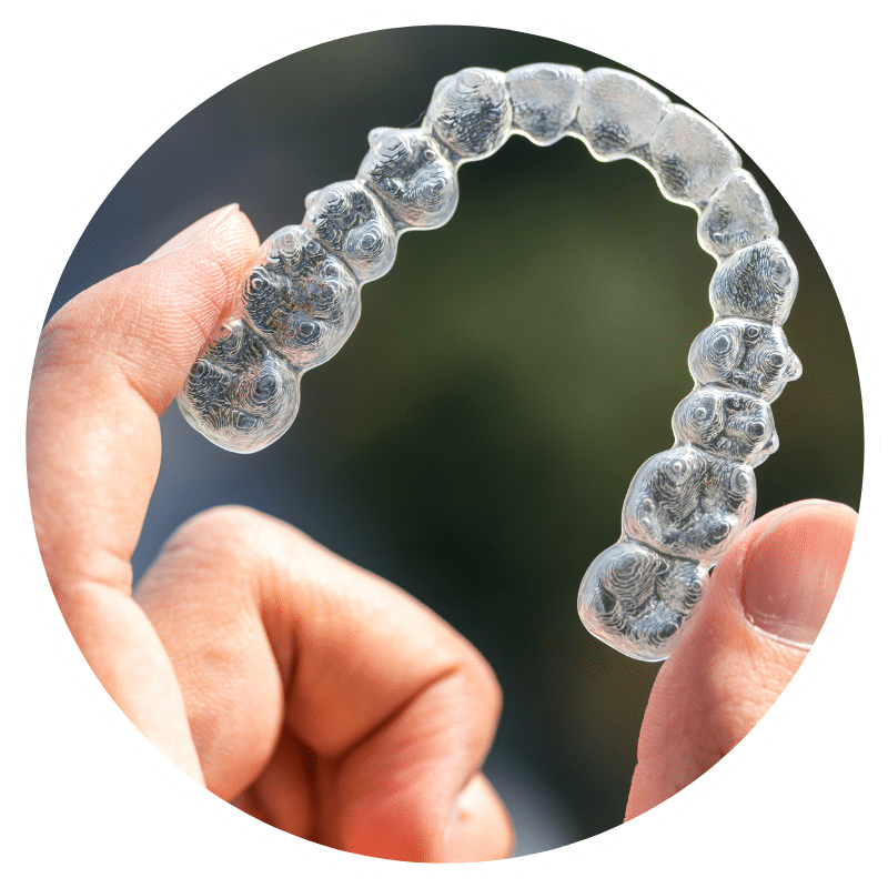 How to Clean Invisalign: Dos and Don'ts for Invisalign Wearers